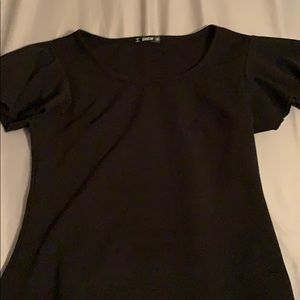 Black shirt, flared sleeves